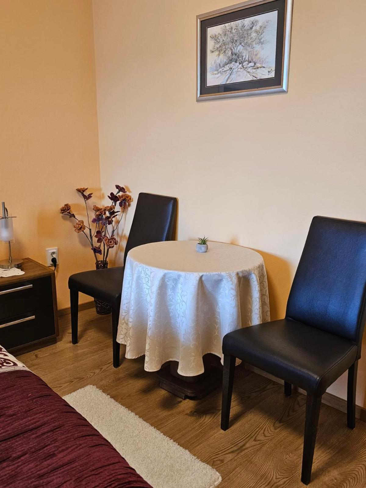 Guesthouse Villa Marija โมโตวุน ภายนอก รูปภาพ