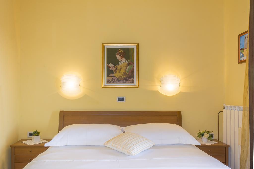 Guesthouse Villa Marija โมโตวุน ภายนอก รูปภาพ