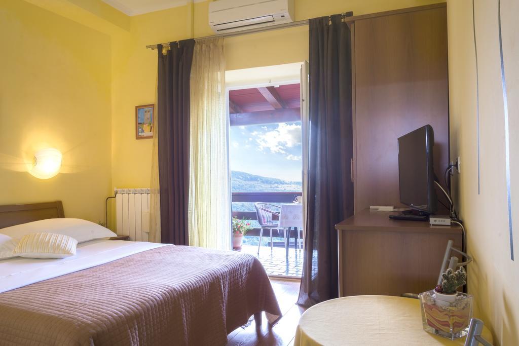 Guesthouse Villa Marija โมโตวุน ภายนอก รูปภาพ