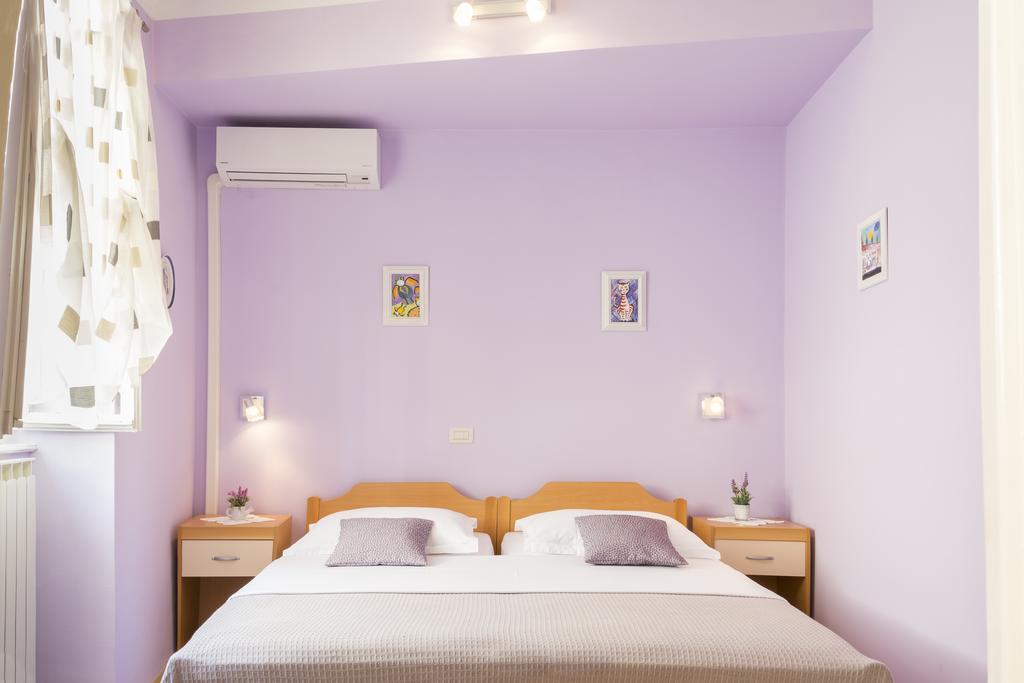 Guesthouse Villa Marija โมโตวุน ภายนอก รูปภาพ