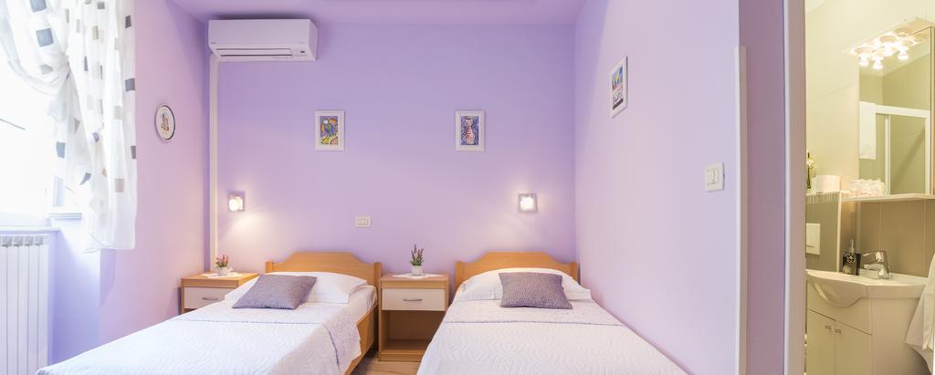 Guesthouse Villa Marija โมโตวุน ภายนอก รูปภาพ