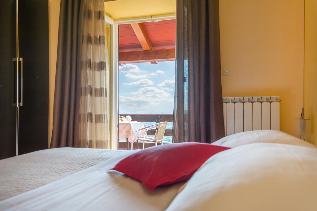Guesthouse Villa Marija โมโตวุน ภายนอก รูปภาพ